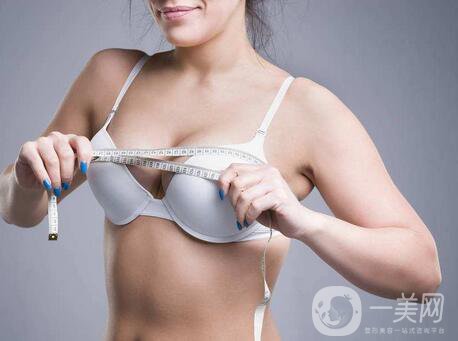 乳房下垂松軟怎么辦？