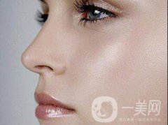 耳軟骨隆鼻整形的價(jià)格是多少錢?