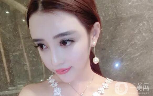 開眼角做雙眼皮的風(fēng)險有哪些？