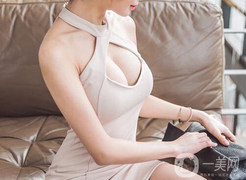 隆胸手術(shù)*常見的有哪些 什么是假體隆胸？