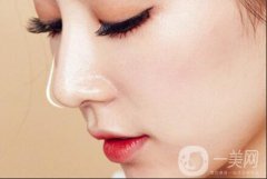做墊鼻梁的危害有哪些？術(shù)后護(hù)理方式介紹