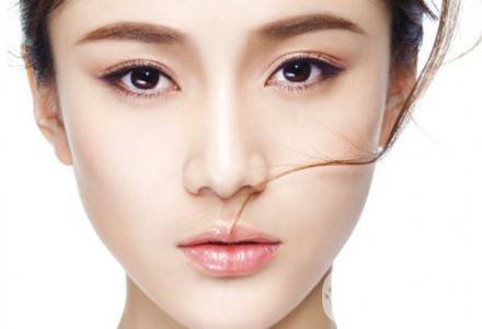 鼻中隔隆鼻有風(fēng)險(xiǎn)嗎 隆鼻的方式有哪些