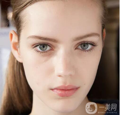 鼻子打玻尿酸多少錢？有什么優(yōu)劣勢(shì)呢？