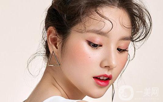 生活美容與醫(yī)療美容有什么區(qū)別呢？