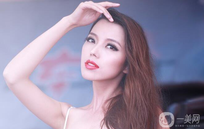 下巴墊什么材料*好 手術(shù)風(fēng)險(xiǎn)高嗎