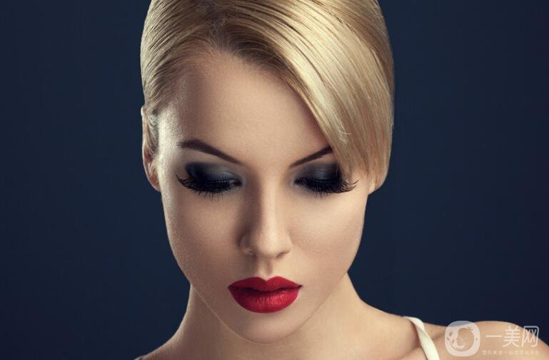 下巴墊什么材料*好 手術(shù)風(fēng)險(xiǎn)高嗎