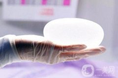 假體隆胸有哪些優(yōu)勢(shì)和缺點(diǎn)?為小白詳細(xì)解說