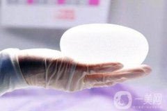 假體豐胸后可以哺乳嗎?對孩子健康有影響嗎?
