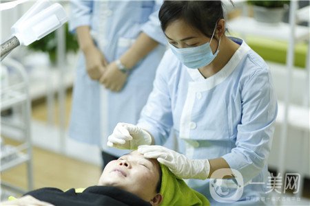 激光祛斑祛痘好不好？要調(diào)節(jié)多少次？