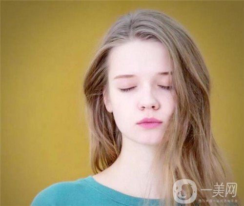 假體隆鼻多久完全消腫？怎么加速消腫呢？