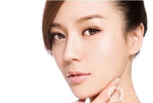 假體隆鼻多久完全消腫？怎么加速消腫呢？