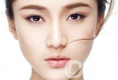 假體隆鼻果怎么樣呢？是否自然？