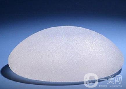 娜高乳房假體能用一輩子嗎？