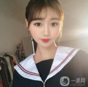 剛剛做完玻尿酸填充下巴第一天我就接到了醫(yī)院的回訪電話