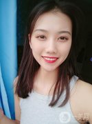 此時(shí)可算做了雙眼皮，一直感覺本人少個(gè)雙眼皮，這下圓滿了