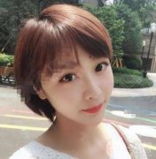 一開始覺得假體真的很不安全，結(jié)果發(fā)現(xiàn)下巴真的是越來越寬了,現(xiàn)在只能考慮