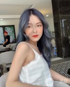對(duì)于全切雙眼皮我還是有些害怕的，就選擇了不用開(kāi)刀的方式去做個(gè)埋線(xiàn)雙眼皮
