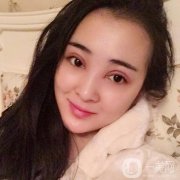 雖然已經(jīng)做好了去做雙眼皮手術的準備，但是進入手術室之后，我還是無比的緊