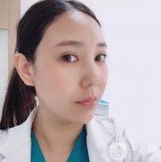 但是真當(dāng)自己仔細(xì)的觀察面部的皮膚的時(shí)候，卻發(fā)現(xiàn)問題還是特別多的