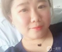 牙齒是人體的重要組成部分，整潔潔白可以提升人的整體體質(zhì)，讓微笑時更有感