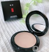 ZFC粉底膏：性價比之選，高品質(zhì)的化妝品體驗