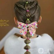 短發(fā)小女孩扎發(fā)教程：簡單時尚，提升寶寶氣質