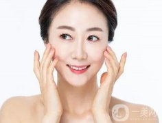 50歲以后的女性如何去除皺紋，保持精致美麗？