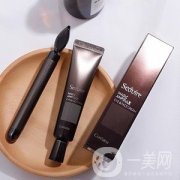 擊退黑眼圈：精準護膚，重拾明亮雙眼