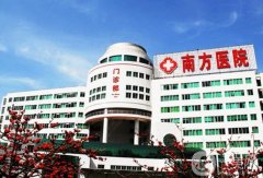 南方醫(yī)院吸脂價(jià)格表2024必看，醫(yī)生推薦+真實(shí)案例分享