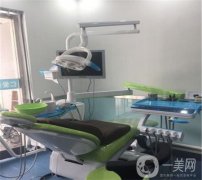 深圳種植牙醫(yī)院哪家好?人氣口碑榜前五名單出爐_附價格表查收！